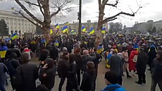 Lidé z Chersonu a Melitopolu se nebojí protestovat, navzdory ruské střelbě | na serveru Lidovky.cz | aktuální zprávy