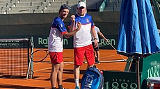 eský tenista Tomá Machá a jeho trenér Daniel Vacek trénují v Buenos Aires...
