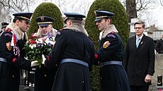 Pietni akt v Lánech k 172.vyroí narozeni prezidenta Tomae Garriga Masaryka....