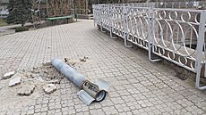 Raketa, která dopadla do kyjevské zoo tsn vedle výbhu tygr.
