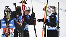 Norky se radují z vít�zství b�hem �tafety v Kontiolahti.