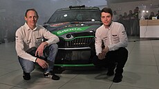 Dominik St�íteský (vpravo) a Ji�í Hovorka p�i odhalení vozu na novou sezonu.