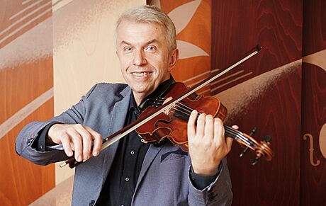 Soudní znalec a houslový virtuos Jaroslav Svcený