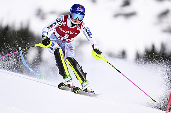 Česká závodnice Martina Dubovská v prvním kole slalomu ve švédském Aare