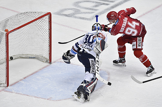 tvrtfinále play off hokejové extraligy - 1. zápas: HC Ocelái Tinec - HC...