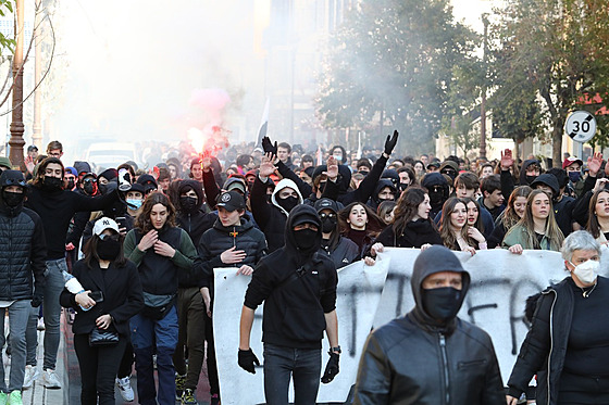 Protesty na Korsice v reakci na násilné napadení nacionalistického aktivisty...