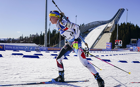 Biatlonistka Markéta Davidová na tratí sprintu na Svtovém poháru v Oslu.