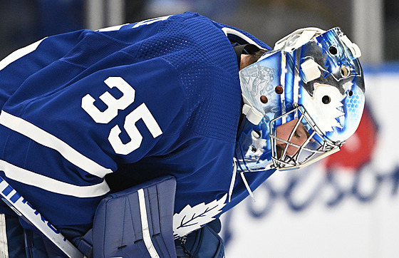 Petr Mrázek z Toronto Maple Leafs práv inkasoval.