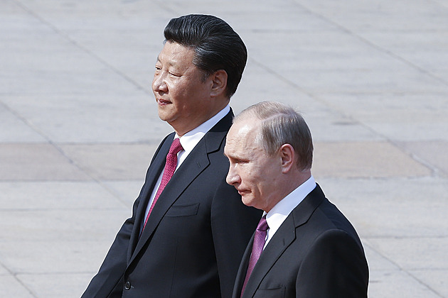 Rusko upadá, prohraje. Výroky čínského exvyslance na Ukrajině zmizely z webu