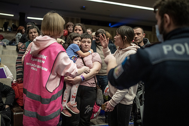 PŘEHLEDNĚ: Plán za desítky miliard. Jak chce vláda zvládnout uprchlickou vlnu