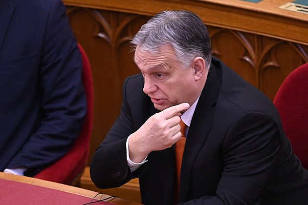 Maďarsko je kvůli Ukrajině ve stavu nebezpečí, Orbán vládne pomocí dekretů
