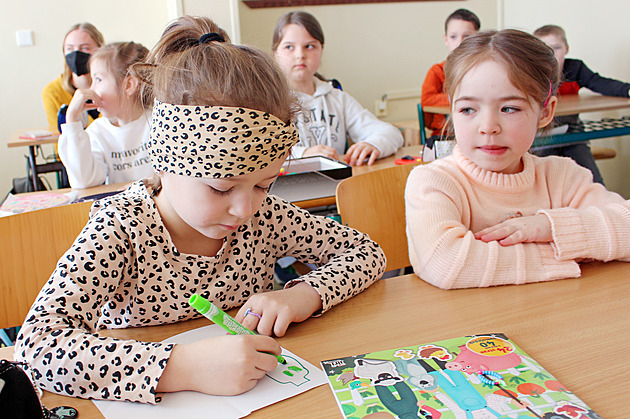 Ve Dvoře Králové se vzdělávají ukrajinské děti ze Zakarpatské oblasti, střední...