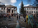Následky ostelování ubytovny u itomyru na Ukrajin. (9. bezna 2022)