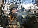 Dobrovolník ukrajinských sil teritoriální obrany v Charkov na Ukrajin (16....