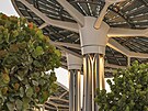 Energetické stromy u pavilonu udritelnosti Terra na svtové výstav Expo...