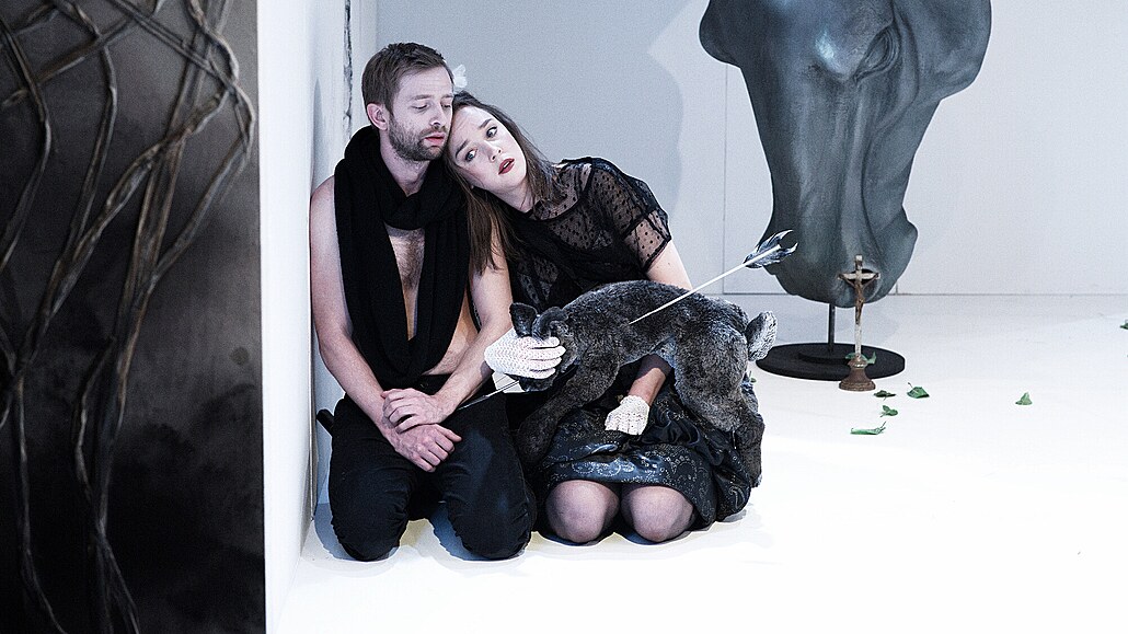 Herci Denisa Bare�ová a Luká� P�íkazký b�hem zkou�ek p�edstavení Richard III. v...