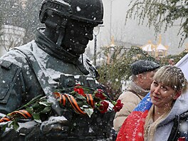 Rusové slaví výroí anexe Krymu. Snímek pochází ze Simferopolu. (18. bezna...