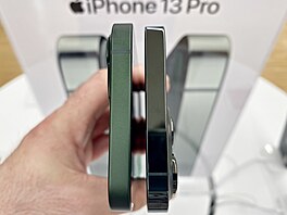 iPhone 13 a iPhone 13 Pro v novém zeleném odstínu