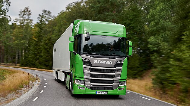 Scania ji ptm rokem po sob v ad zskala titul Green Truck. Jej taha Scania R 410 s nvsem dokzal jet stanovenou trasu s prmrnou spotebou 23,53 l/100 km.