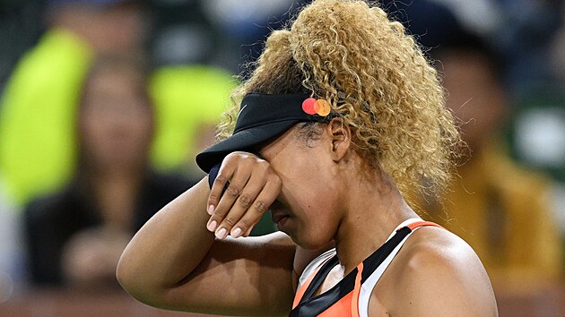 Japonka Naomi sakaov marn zadruje slzy ve druhm kole turnaje v Indian Wells.