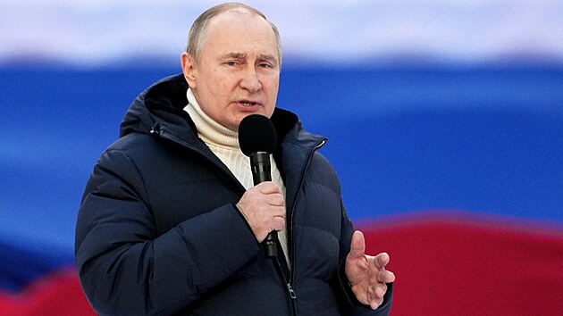 Rusk prezident Vladimir Putin na oslavch vro anexe Krymu v Moskv (18. bezna 2022)