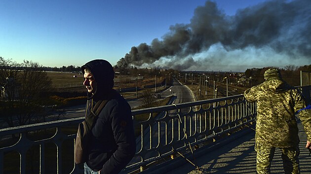 Dnes brzy rno dolo k bombardovn pobl letit ve Lvov. Rusk toky na Ukrajinu pokrauj. (18. bezna 2022)