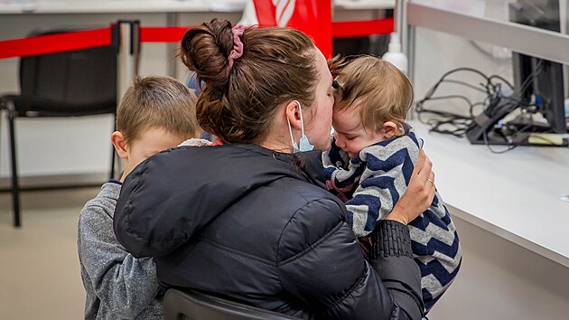 Terminl Letit esk Budjovice se zmnil na centrum pro uprchlky z Ukrajiny.