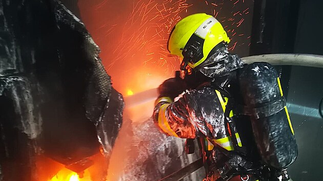 Požár spalovny v pražských Malešicích (20. října 2021)