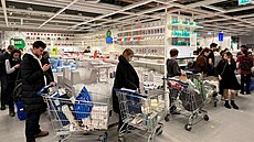 Rusko opustila řada nadnárodních řetězců včetně prodejce nábytku IKEA. (4....