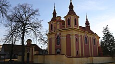 Kostel je zasvcen svatému Václavovi. Od roku 1964 je chránn jako kulturní...