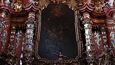 Interiér barokního kostela sv. Václava v Novém Sedle na Lounsku.