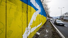 Velké písmeno Z se objevilo na zdi lemující průtah městem Teplice natřené v...