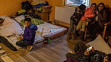 Romové prchající z Ukrajiny.