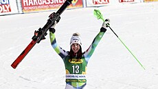 Andreja Slokarová po druhém kole slalomu v Méribelu.