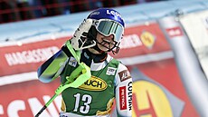 Andreja Slokarová se raduje v cíli po druhém kole slalomu v Méribelu.