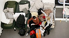 Nouzové ubytování mají ukrajin�tí uprchlíci zaji�t�né p�ímo na brn�nském výstavi�ti v krajském asisten�ním centru.