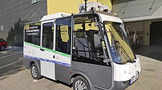 U� v �ervnu bude po brn�nských silnicích jezdit tento samo�iditelný minibus....