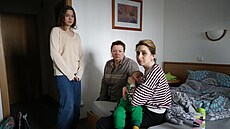 �lenky jedné z rodin ukrajinských uprchlík� v hotelu na vrchu K�eme�ník u...