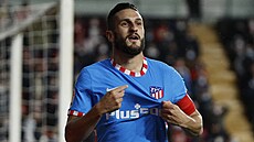 Koke, kapitán fotbalist� Atlétika Madrid, oslavuje sv�j gól v zápase s...