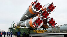 Cesta rakety Sojuz 2.1a ke startovací rampě před letem k ISS, který byl... | na serveru Lidovky.cz | aktuální zprávy