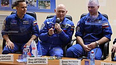 Posádka čistě ruského letu k ISS, který byl naplánovaný na 18. 3. 2022. Zleva:... | na serveru Lidovky.cz | aktuální zprávy