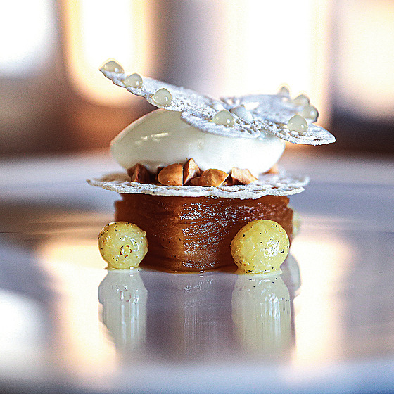 Nejoblíben�j�í dezert v restauraci Papilio � �trúdl, terina z jablek s...