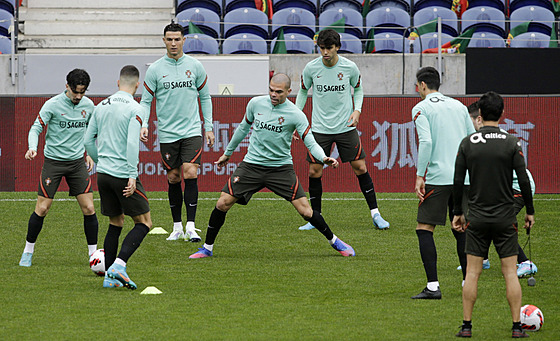 Poslední trénink Portugalc ped finále baráe proti Severní Makedonii.