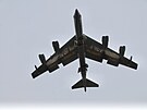 Americk bombardr B-52 na letiti v Monov (29.3.2022)
