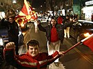 Makedontí fanouci po postupu pes Itálii zaplavili ulice Skopje.