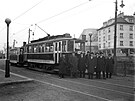 V roce 1933 se Braník dokal tramvajové trati, zde souprava linky 21 na...