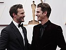Jamie Dornan a Andrew Garfield na udlování Oscar (Los Angeles, 27. bezna...