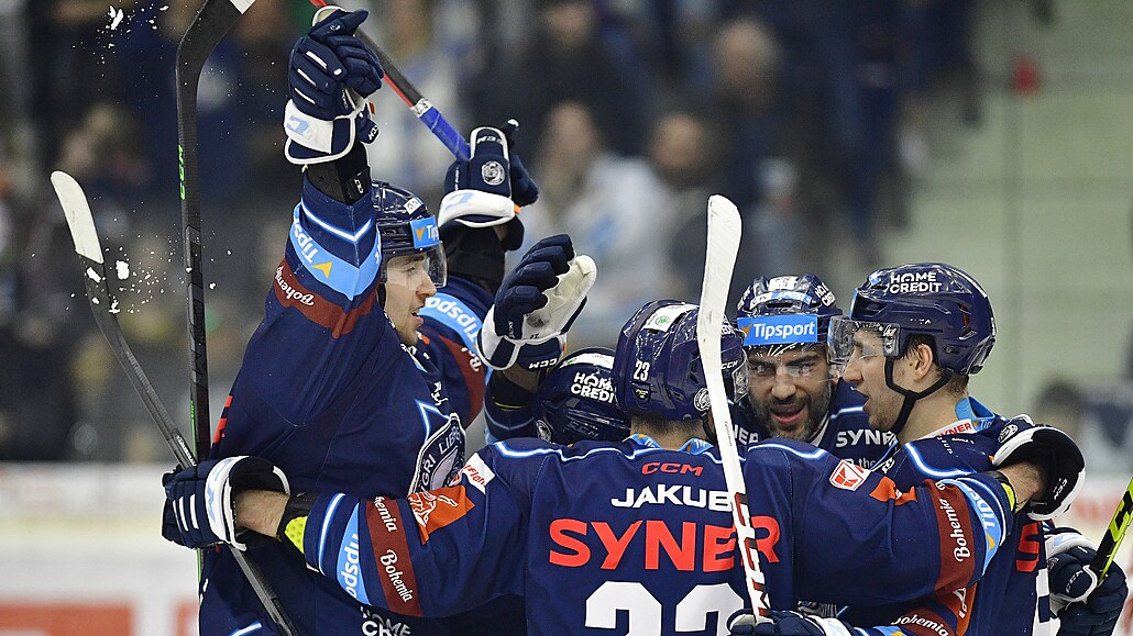 �tvrtfinále play off hokejové extraligy - 4. zápas: Bílí Tyg�i Liberec - HC...