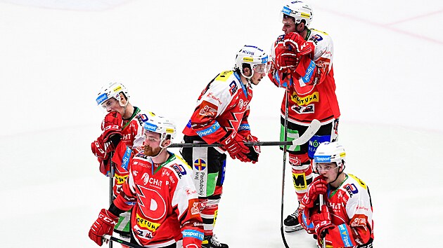 tvrtfinle play off hokejov extraligy - 3. zpas: HC Dynamo Pardubice - HC Motor esk Budjovice. Hri Pardubic po prohranm utkn