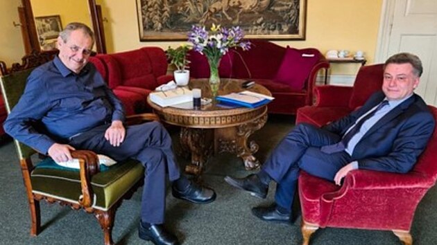 Zleva: prezident Milo Zeman, ministr spravedlnosti Pavel Blaek